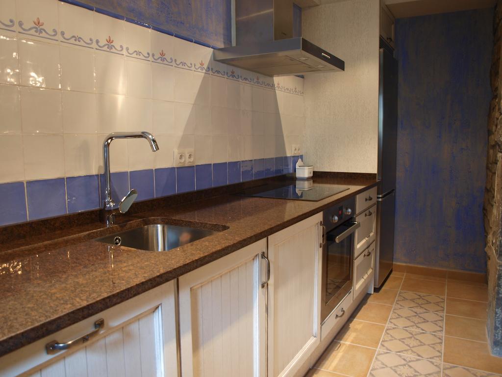 Apartamentos Casa Gallan Sarvisé Rum bild